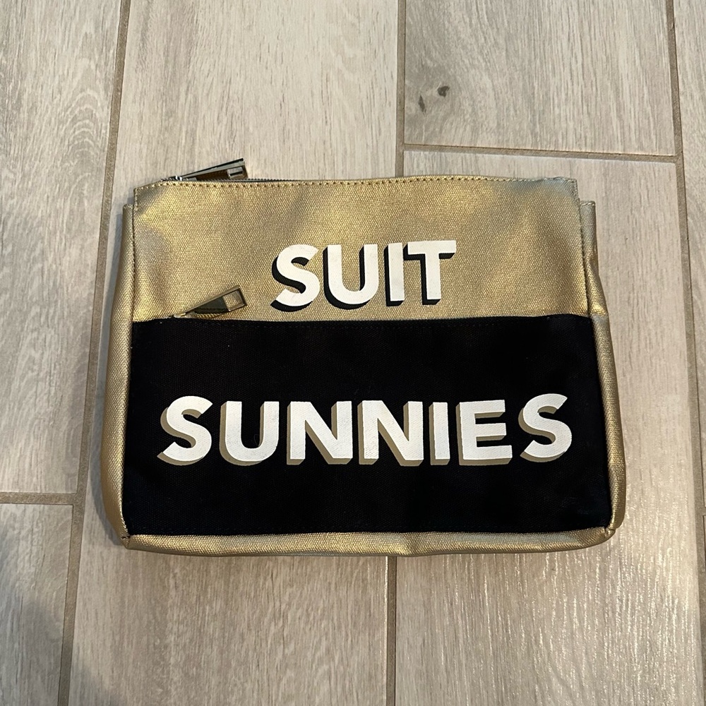 Like New PBT Emily & Meritt swim/ sunglasses bag